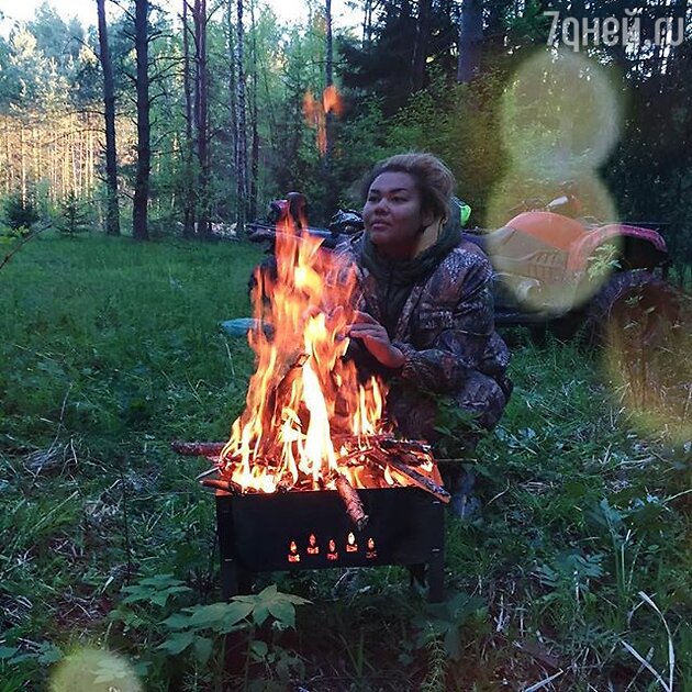 Корнелия Манго Корнелия Манго
